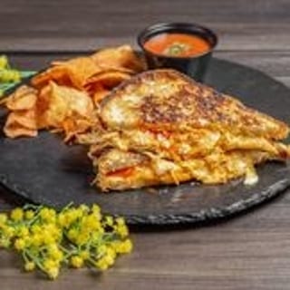 Buffalo Clucker